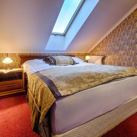 Hotel Tevel Sladkovicovo Dış mekan fotoğraf