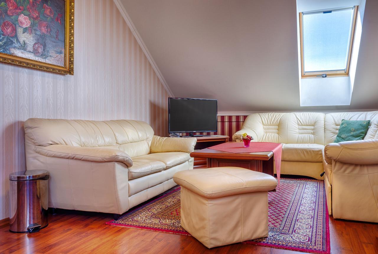 Hotel Tevel Sladkovicovo Dış mekan fotoğraf