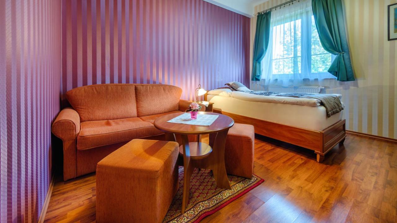 Hotel Tevel Sladkovicovo Dış mekan fotoğraf