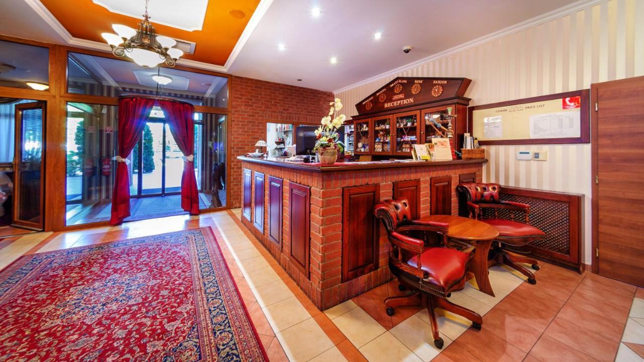 Hotel Tevel Sladkovicovo Dış mekan fotoğraf