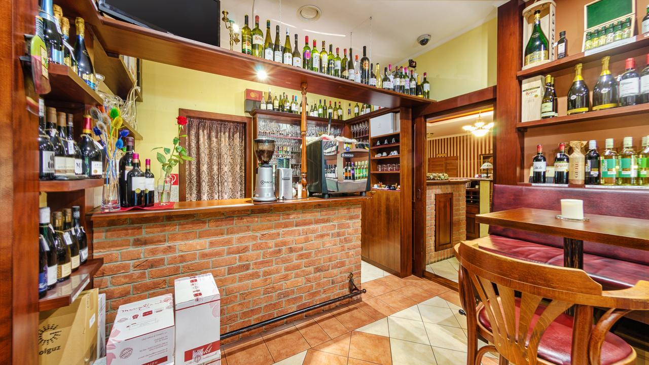 Hotel Tevel Sladkovicovo Dış mekan fotoğraf