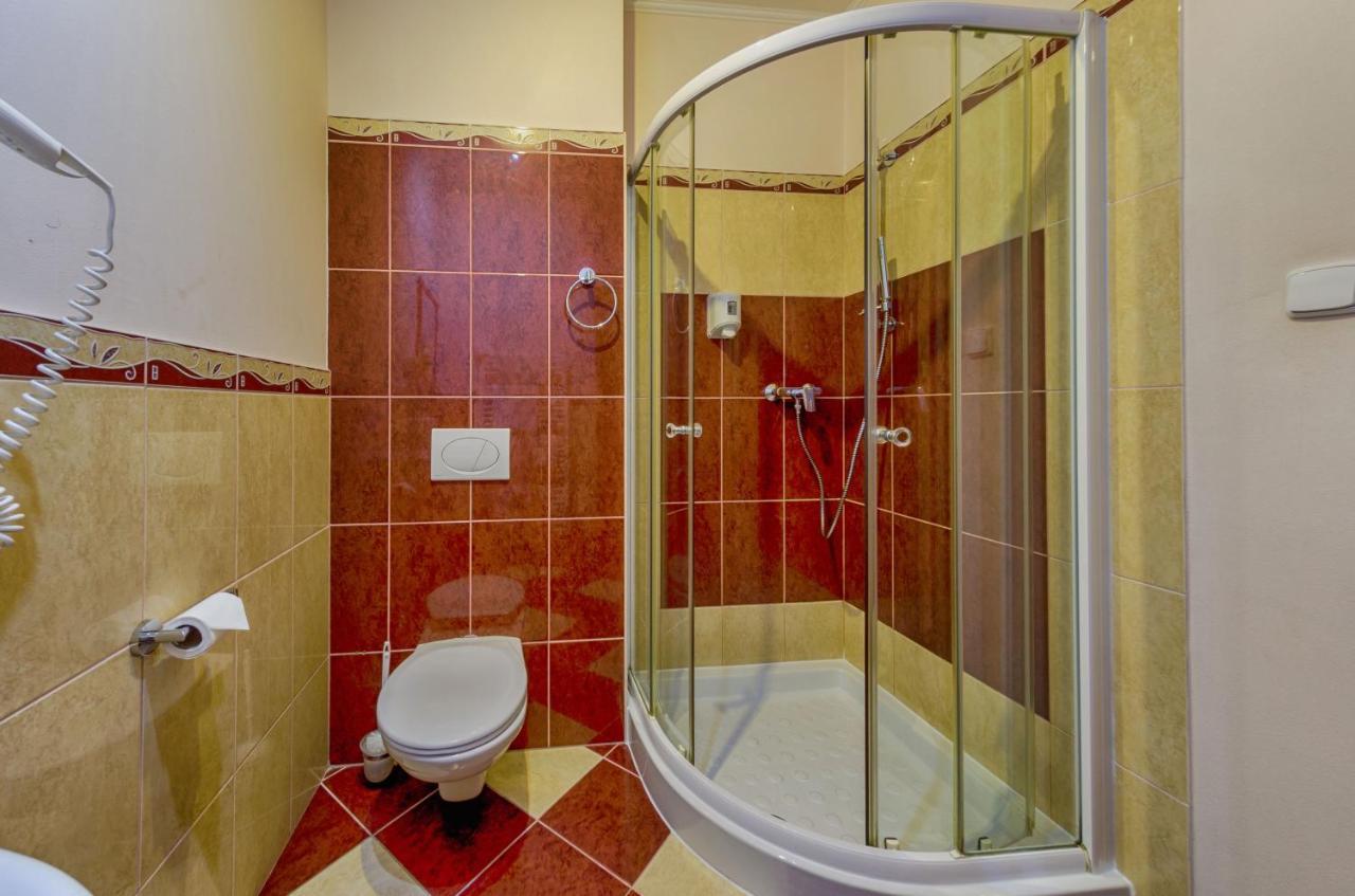 Hotel Tevel Sladkovicovo Dış mekan fotoğraf